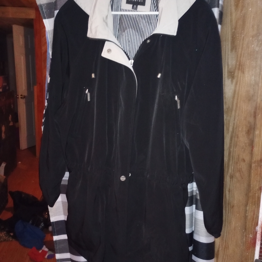 3/4 length hooded jacket